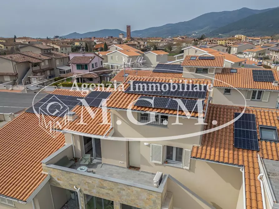 Immagine 35 di Appartamento in vendita  a Bientina