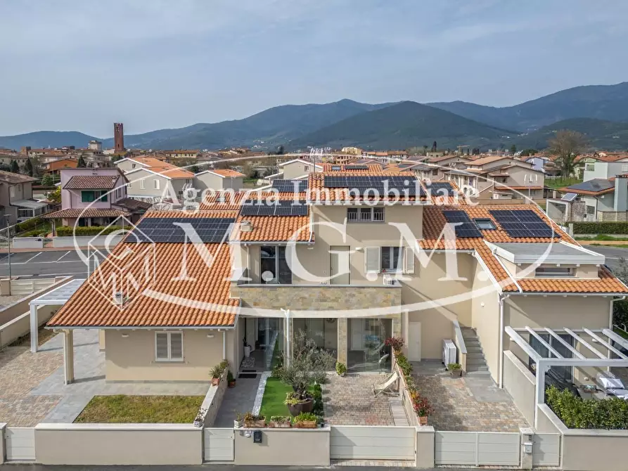 Immagine 33 di Appartamento in vendita  a Bientina