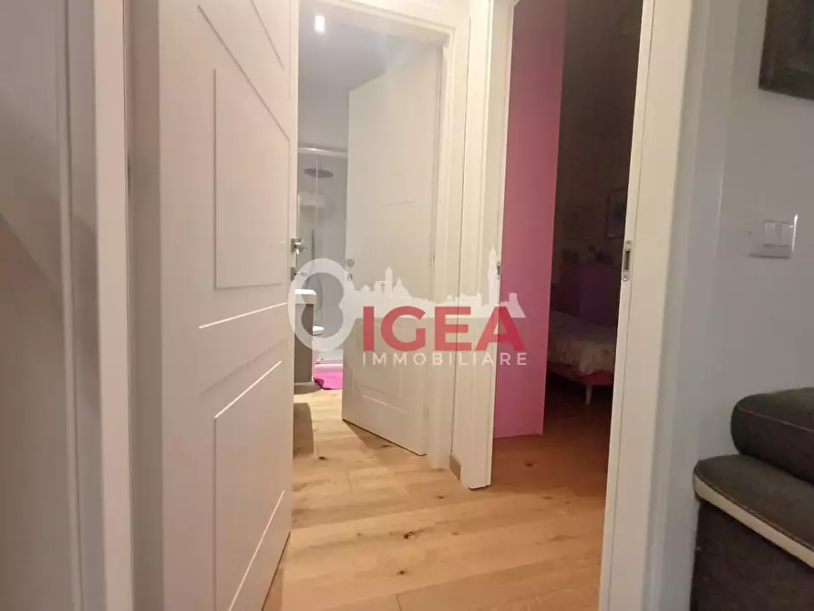 Immagine 23 di Appartamento in vendita  a Siena