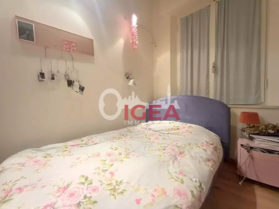 Immagine 13 di Appartamento in vendita  a Siena