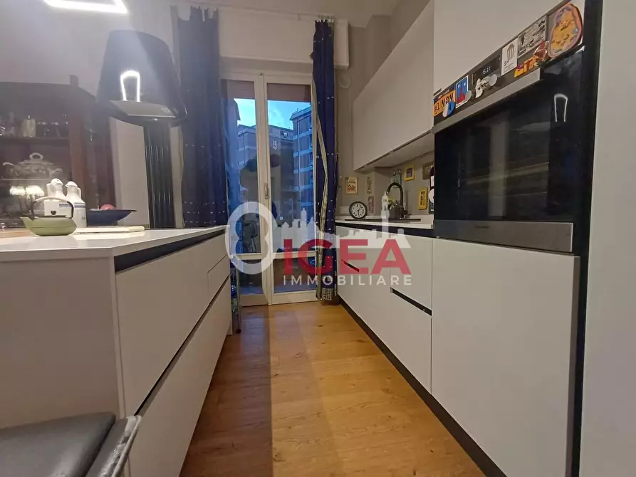 Immagine 10 di Appartamento in vendita  a Siena