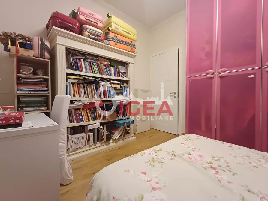 Immagine 17 di Appartamento in vendita  a Siena