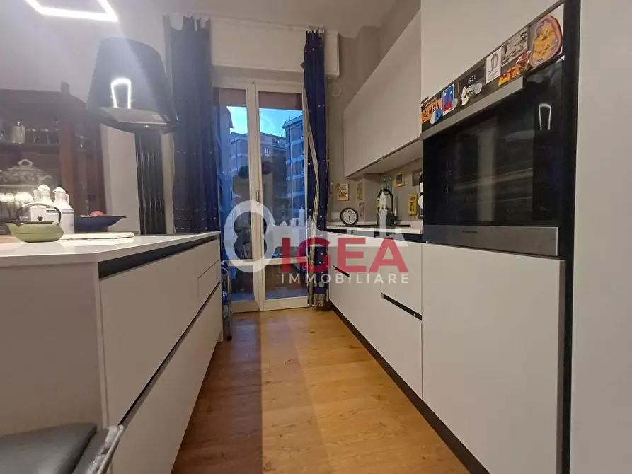 Immagine 9 di Appartamento in vendita  a Siena