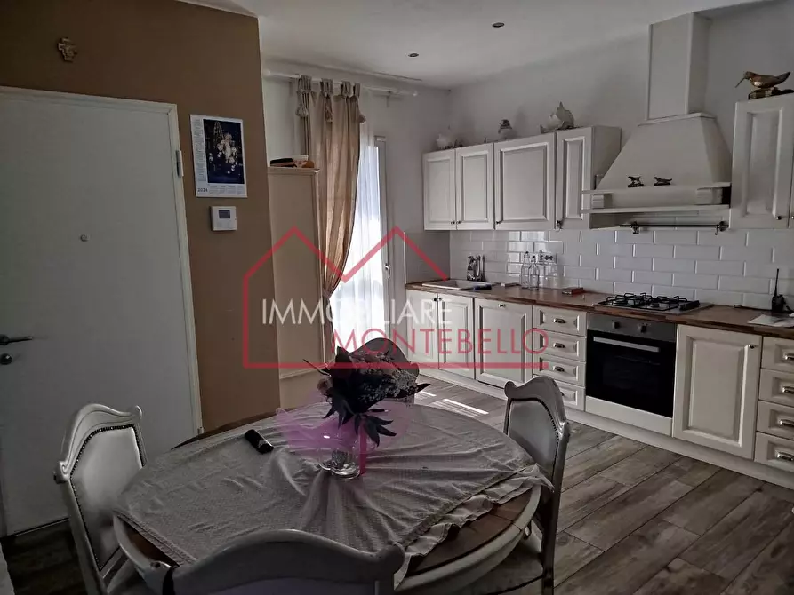 Immagine 21 di Villetta a schiera in vendita  a Massarosa