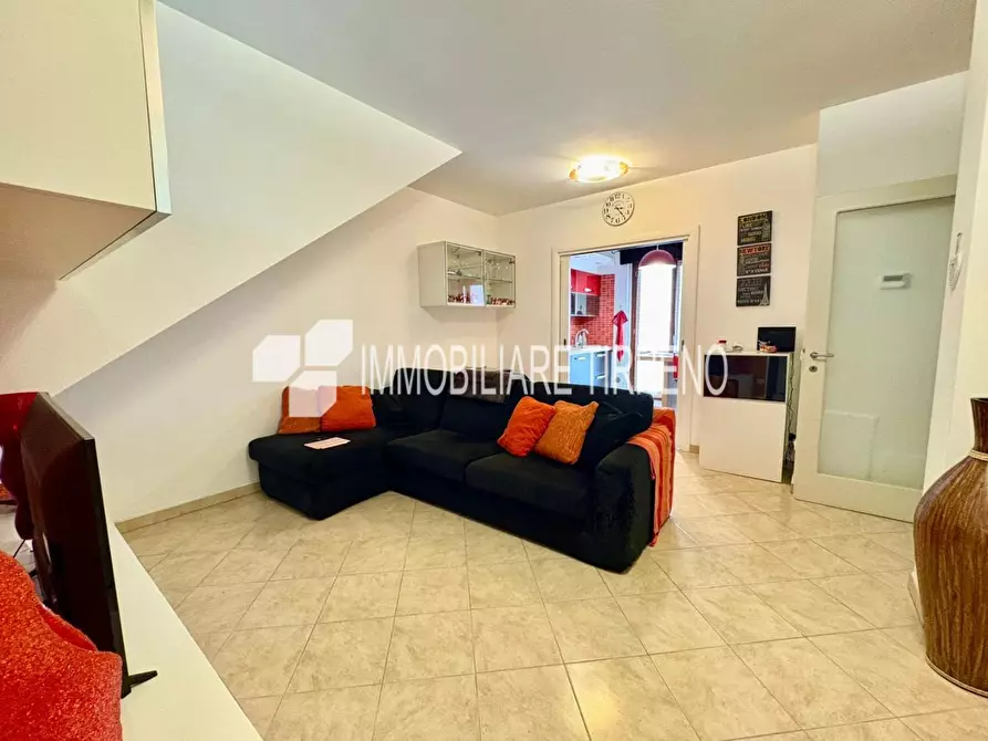 Immagine 5 di Appartamento in vendita  a Massa