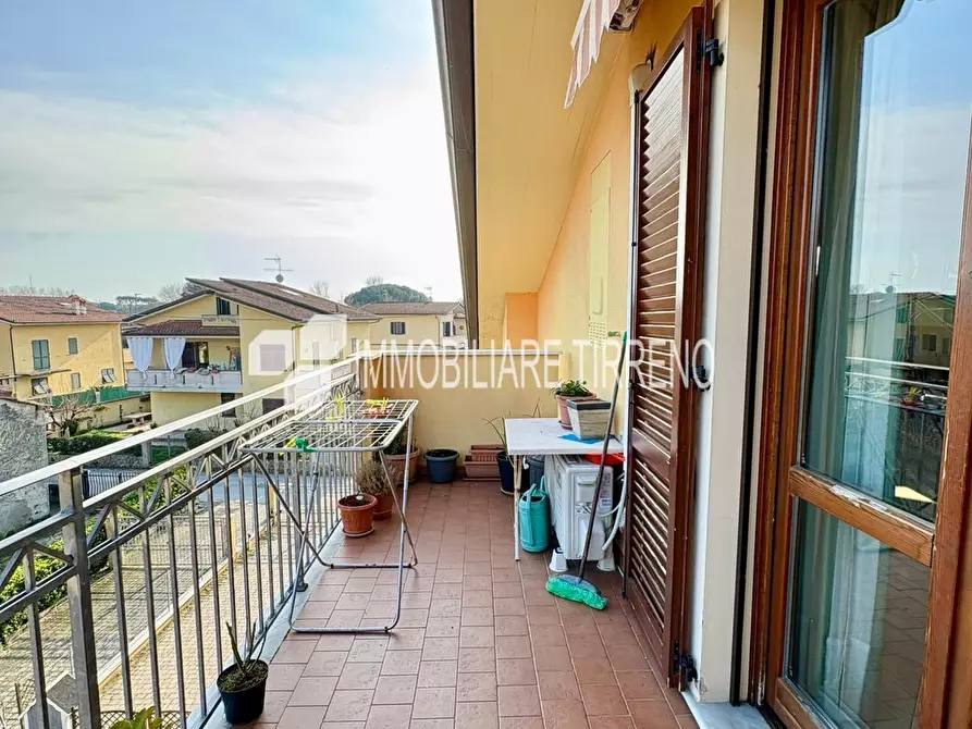 Immagine 25 di Appartamento in vendita  a Massa