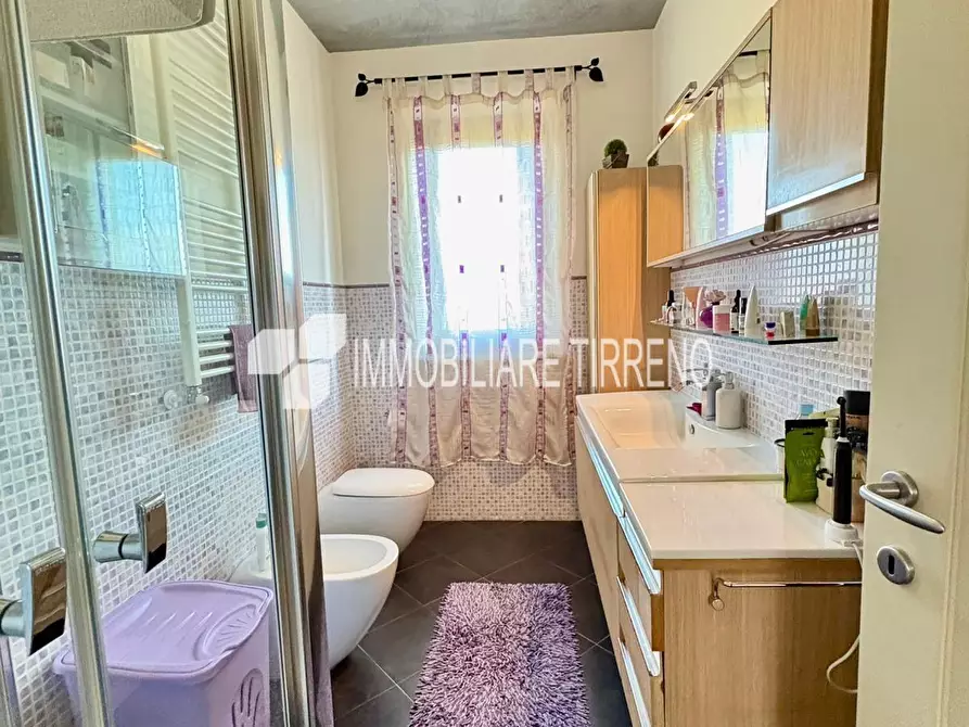 Immagine 14 di Appartamento in vendita  a Massa