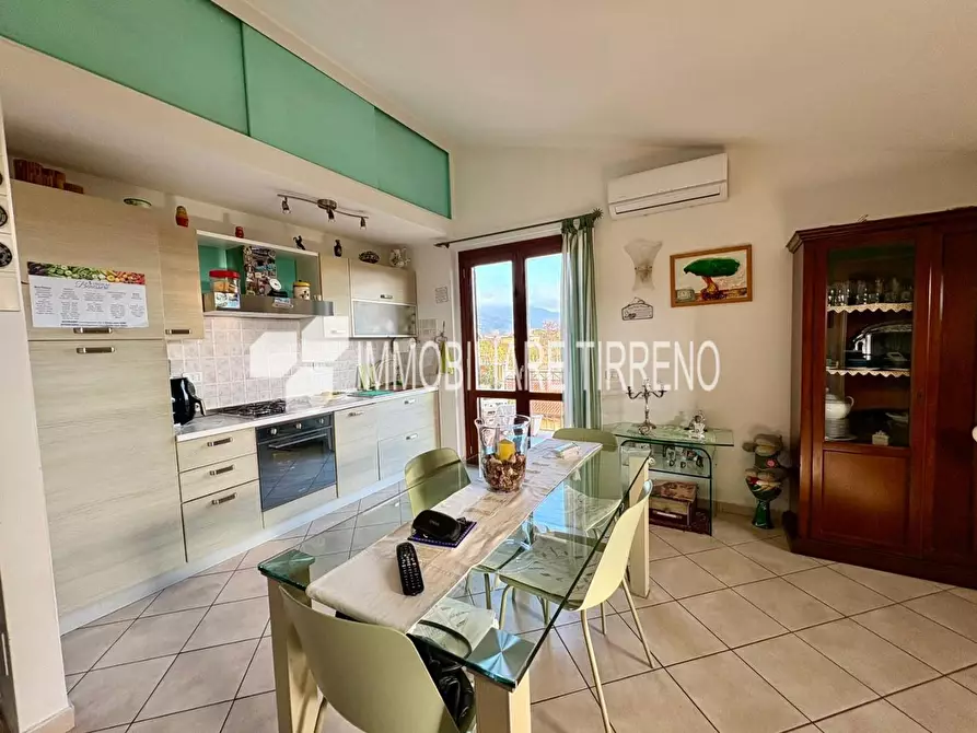 Immagine 18 di Appartamento in vendita  a Massa