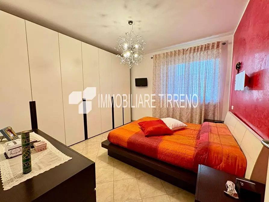 Immagine 9 di Appartamento in vendita  a Massa