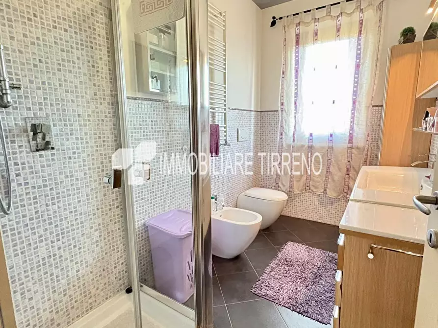 Immagine 13 di Appartamento in vendita  a Massa