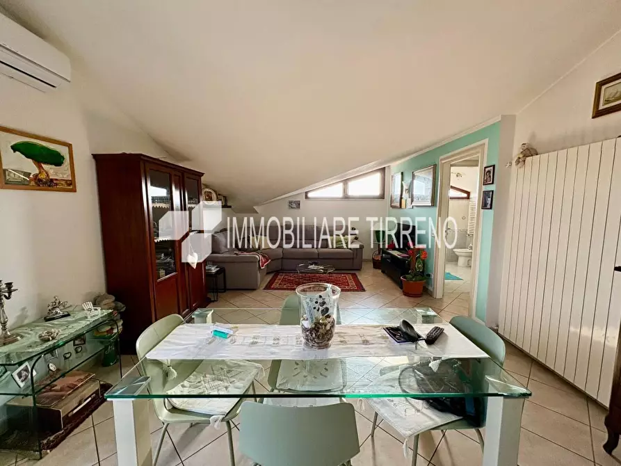 Immagine 19 di Appartamento in vendita  a Massa