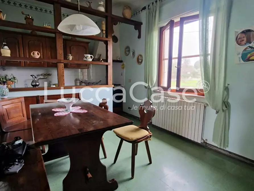 Immagine 40 di Casa indipendente in vendita  a Lucca