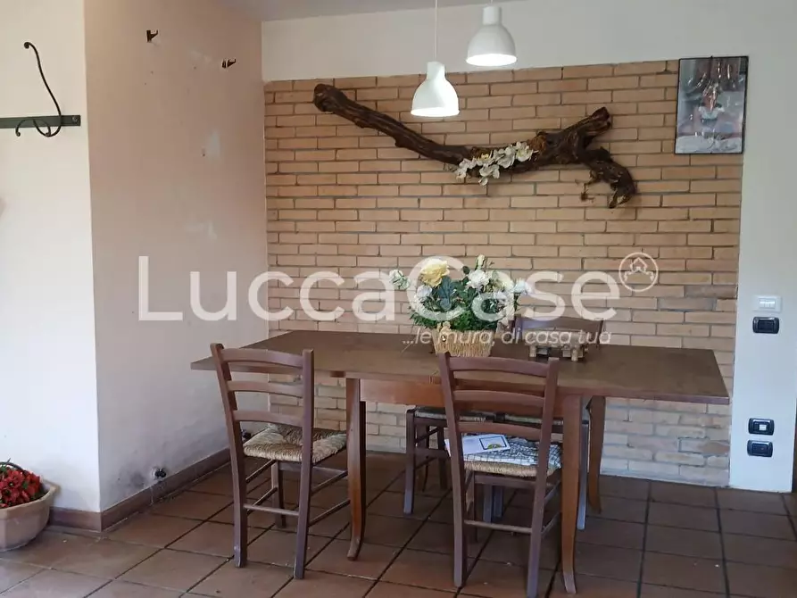 Immagine 11 di Casa indipendente in vendita  a Lucca