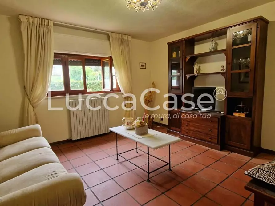 Immagine 32 di Casa indipendente in vendita  a Lucca