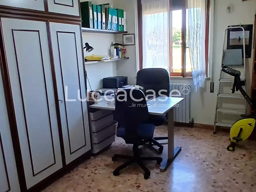 Immagine 21 di Casa indipendente in vendita  a Lucca