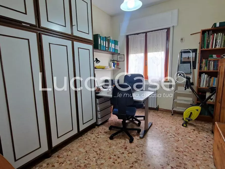 Immagine 46 di Casa indipendente in vendita  a Lucca