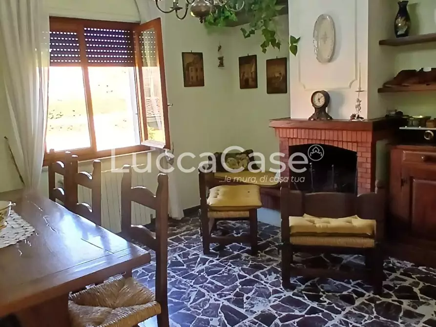 Immagine 17 di Casa indipendente in vendita  a Lucca