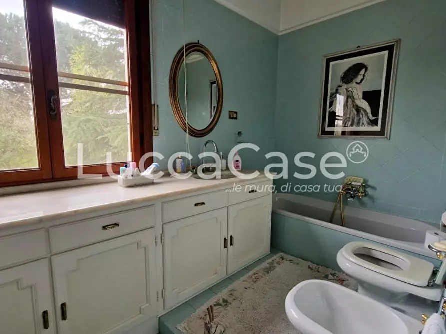 Immagine 52 di Casa indipendente in vendita  a Lucca