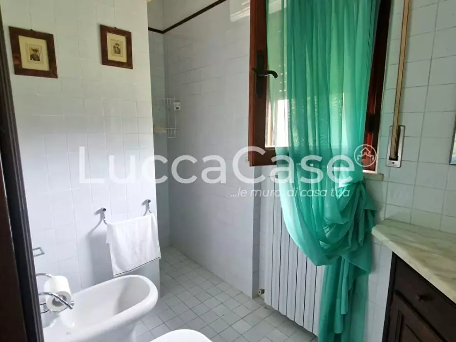 Immagine 30 di Casa indipendente in vendita  a Lucca