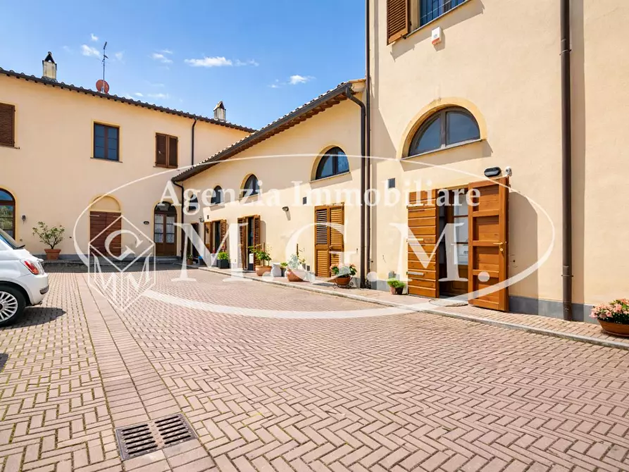 Immagine 1 di Terratetto in vendita  a Cascina