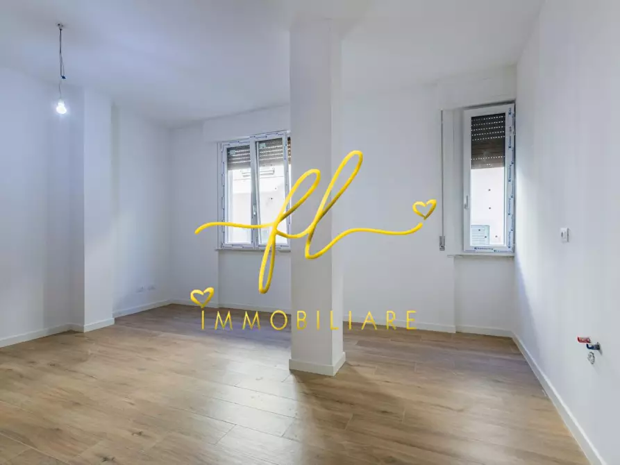 Immagine 1 di Appartamento in vendita  a Livorno