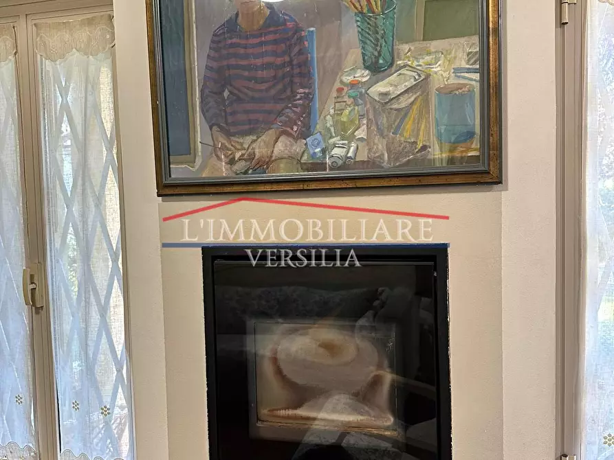 Immagine 14 di Villa in vendita  a Massa