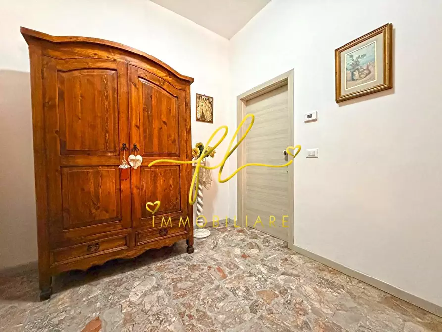 Immagine 19 di Appartamento in vendita  a Cecina