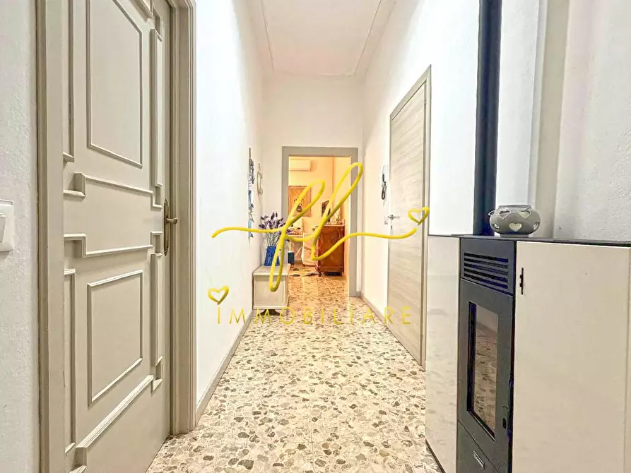 Immagine 5 di Appartamento in vendita  a Cecina