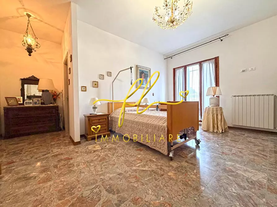 Immagine 32 di Appartamento in vendita  a Cecina