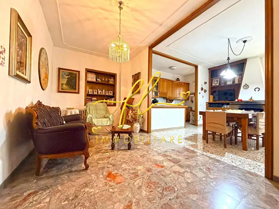 Immagine 23 di Appartamento in vendita  a Cecina