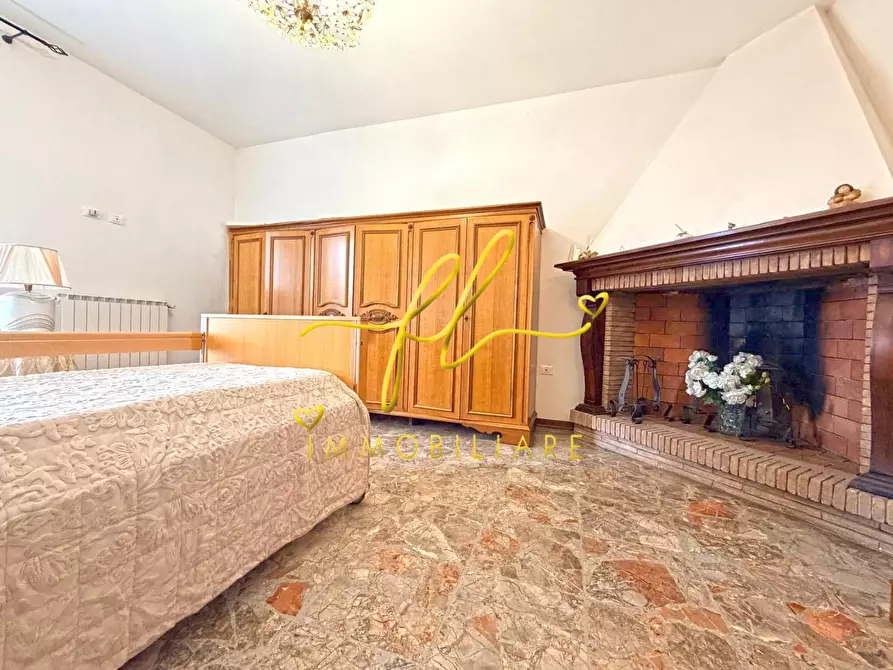 Immagine 30 di Appartamento in vendita  a Cecina