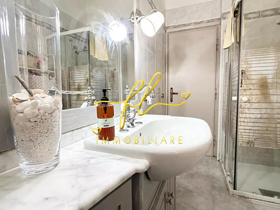 Immagine 14 di Appartamento in vendita  a Cecina