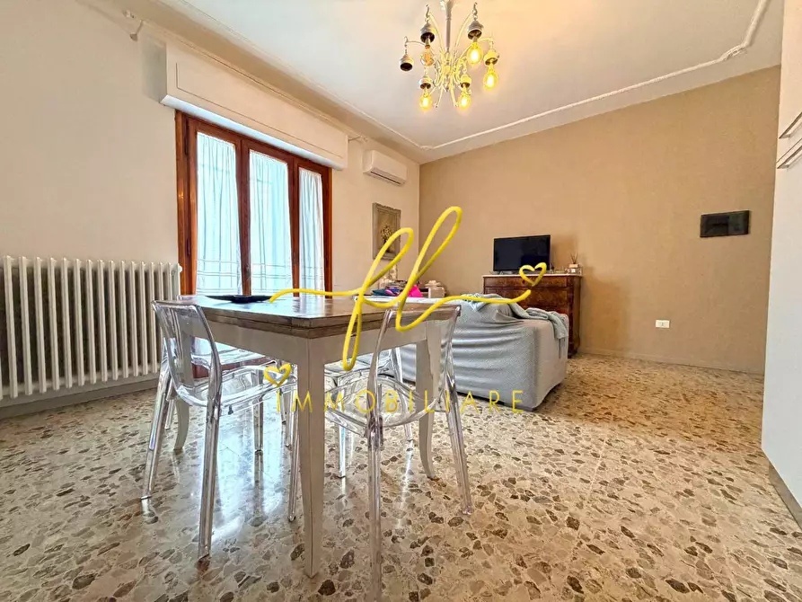 Immagine 4 di Appartamento in vendita  a Cecina