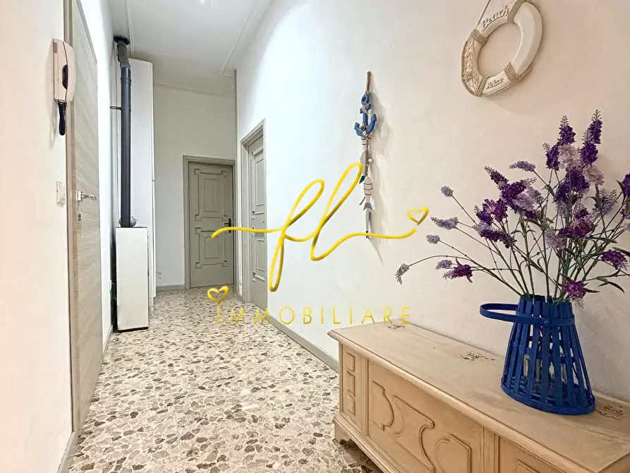 Immagine 5 di Appartamento in vendita  a Cecina