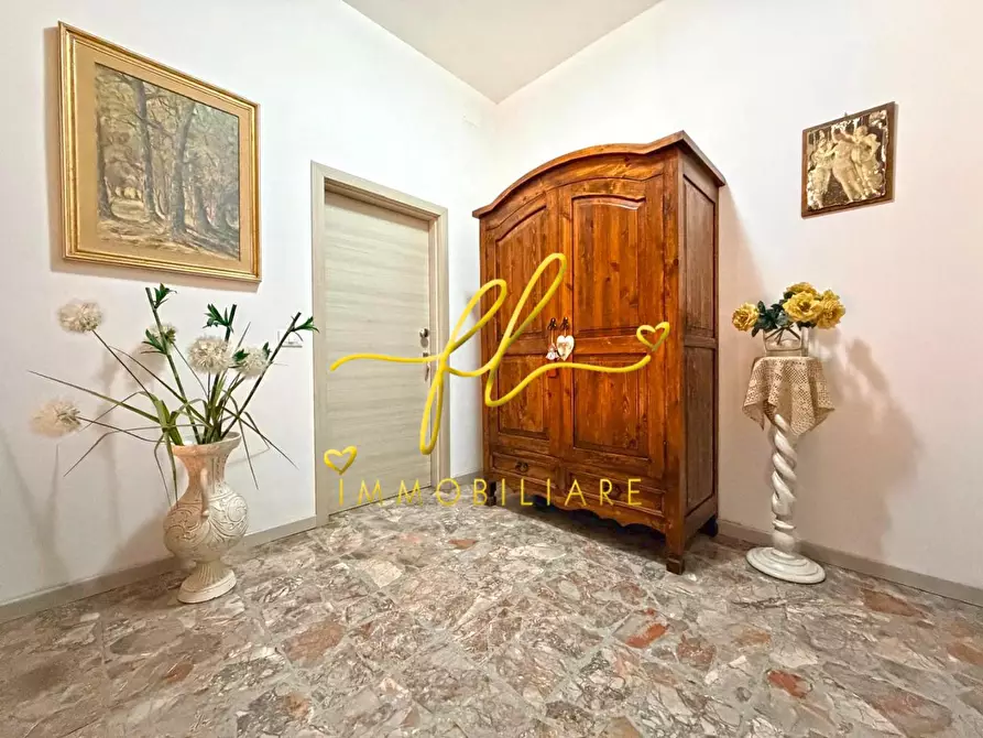 Immagine 9 di Appartamento in vendita  a Cecina