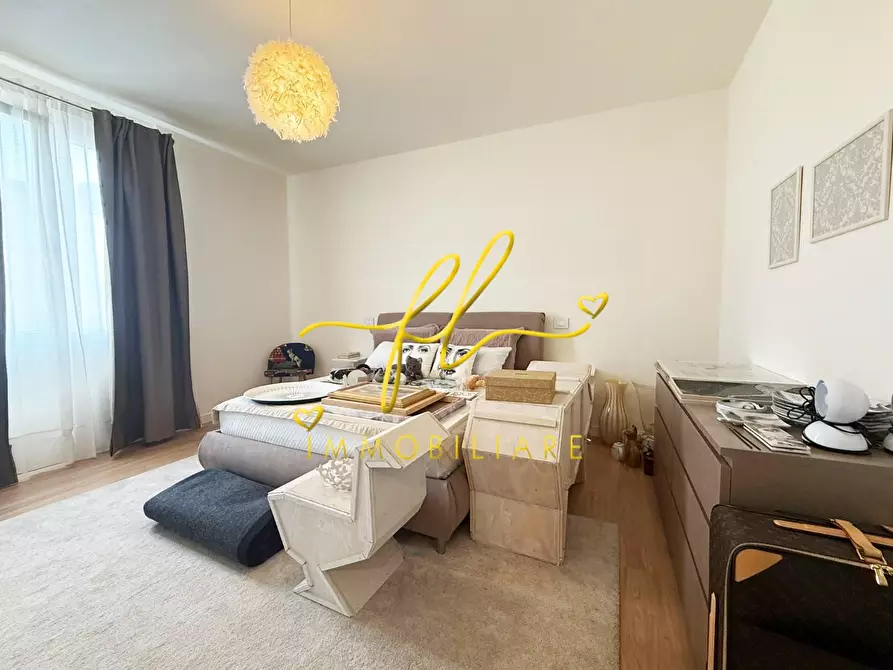 Immagine 28 di Mansarda in vendita  a Cecina