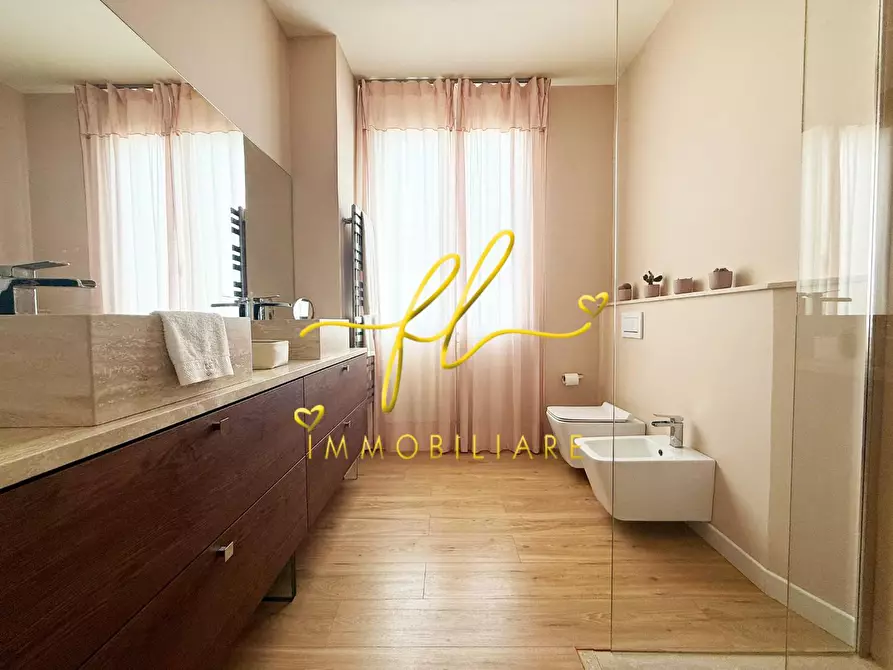 Immagine 24 di Mansarda in vendita  a Cecina