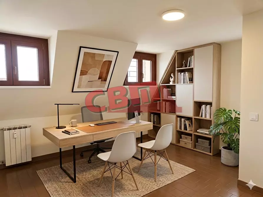 Immagine 7 di Ufficio in affitto  a Livorno