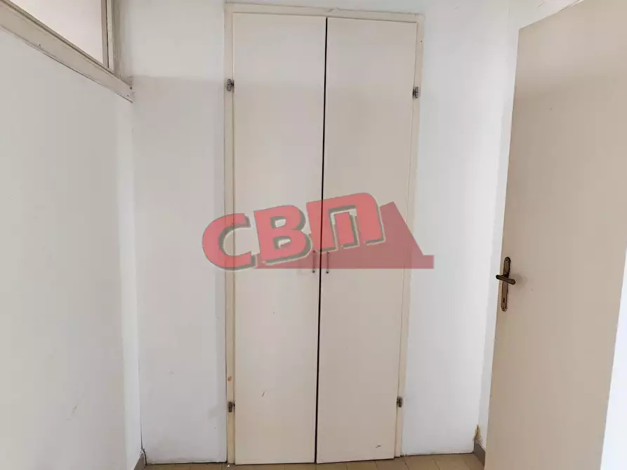 Immagine 8 di Ufficio in affitto  a Livorno