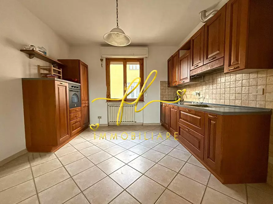 Immagine 6 di Appartamento in vendita  a Cecina