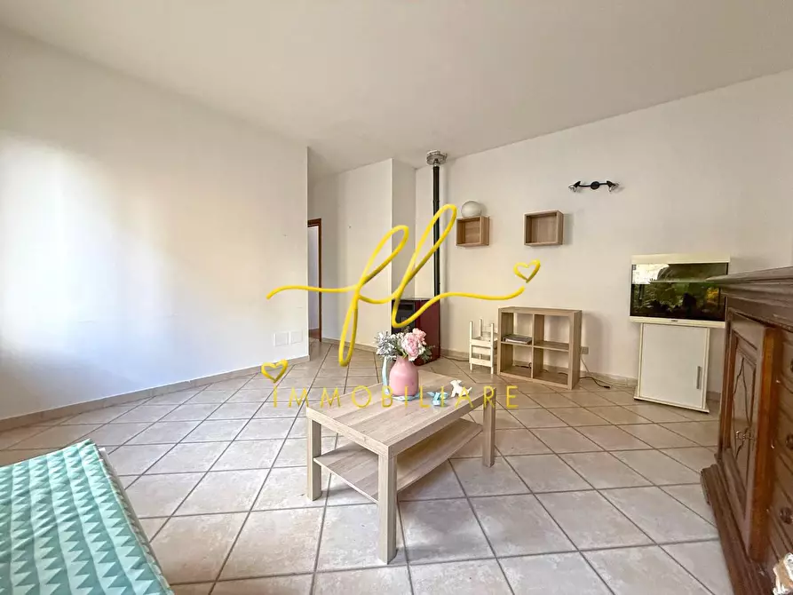 Immagine 3 di Appartamento in vendita  a Cecina