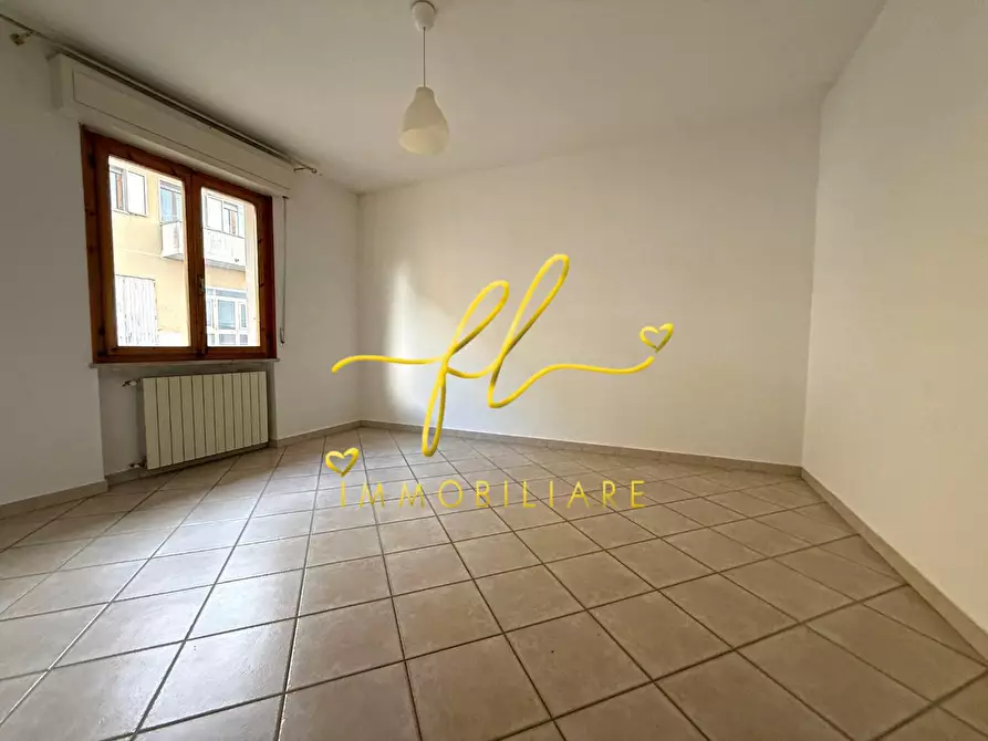 Immagine 13 di Appartamento in vendita  a Cecina