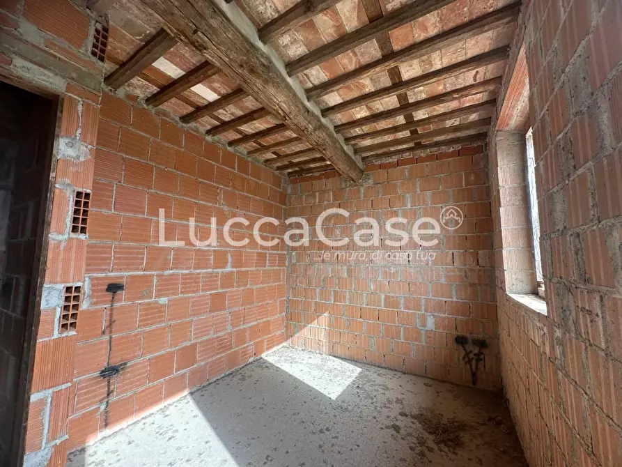 Immagine 9 di Casa indipendente in vendita  a Capannori