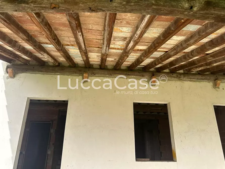 Immagine 11 di Casa indipendente in vendita  a Capannori