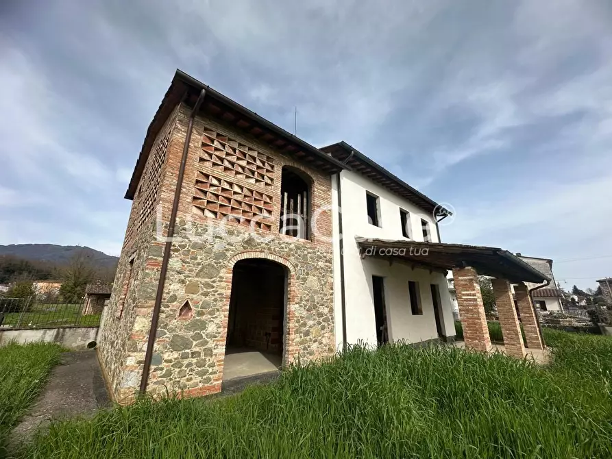 Immagine 1 di Casa indipendente in vendita  a Capannori