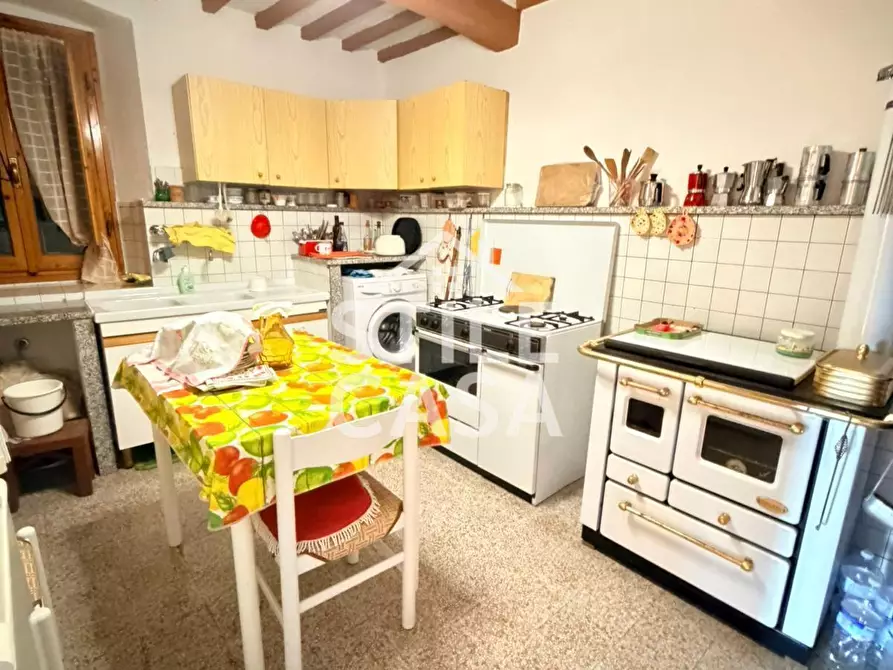 Immagine 6 di Casa indipendente in vendita  a Pistoia