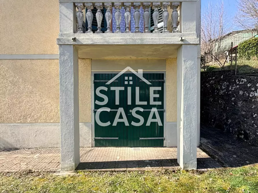 Immagine 31 di Casa indipendente in vendita  a Pistoia