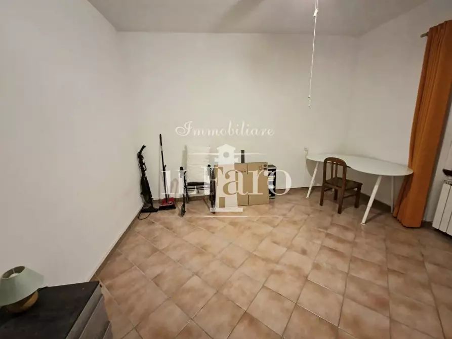 Immagine 13 di Appartamento in vendita  a Campi Bisenzio