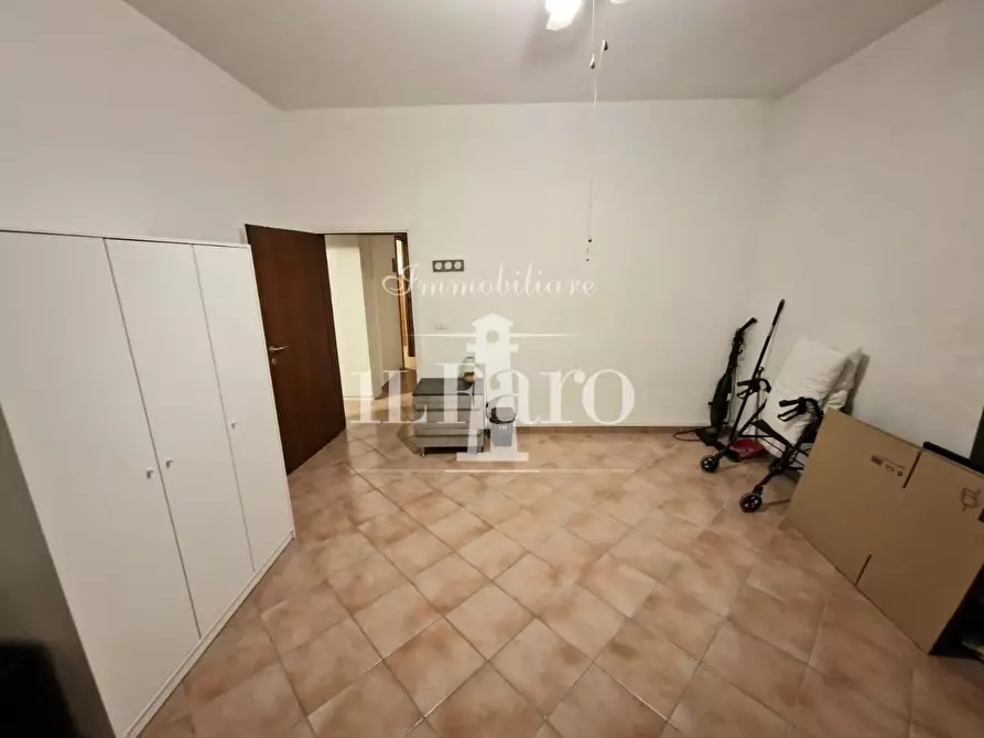 Immagine 14 di Appartamento in vendita  a Campi Bisenzio