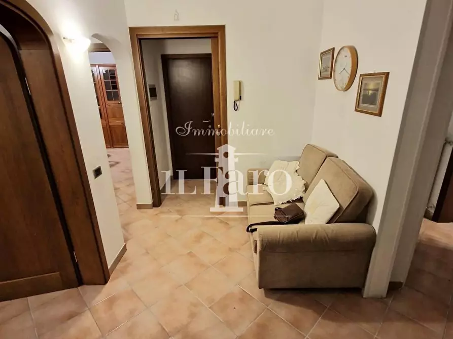 Immagine 9 di Appartamento in vendita  a Campi Bisenzio